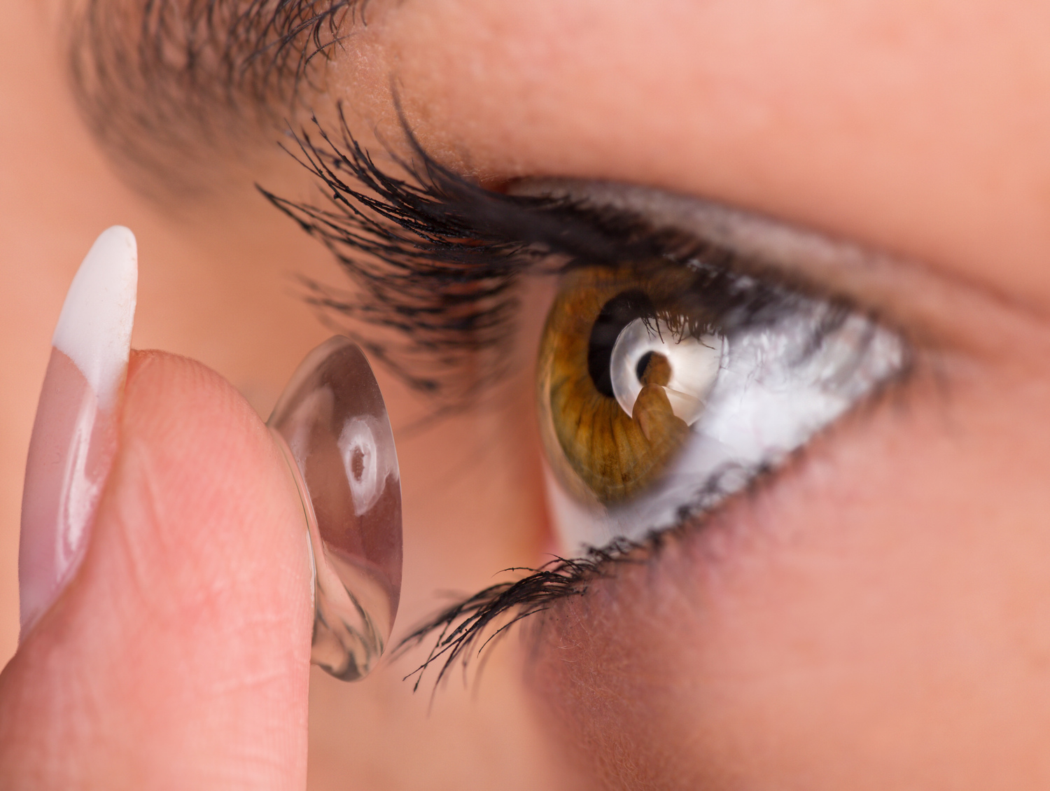 Things To Know About Contact Lenses Before Using Them